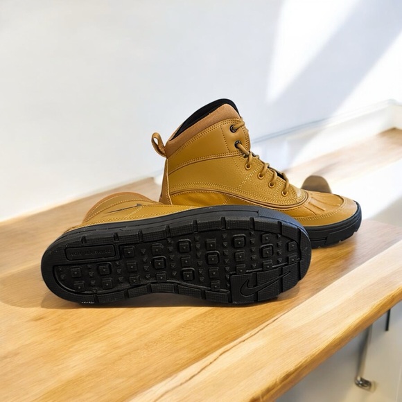 NEW Nike Woodside 2 Boots Size 6Y or 7.5W–  NIB - Picture 4 of 4